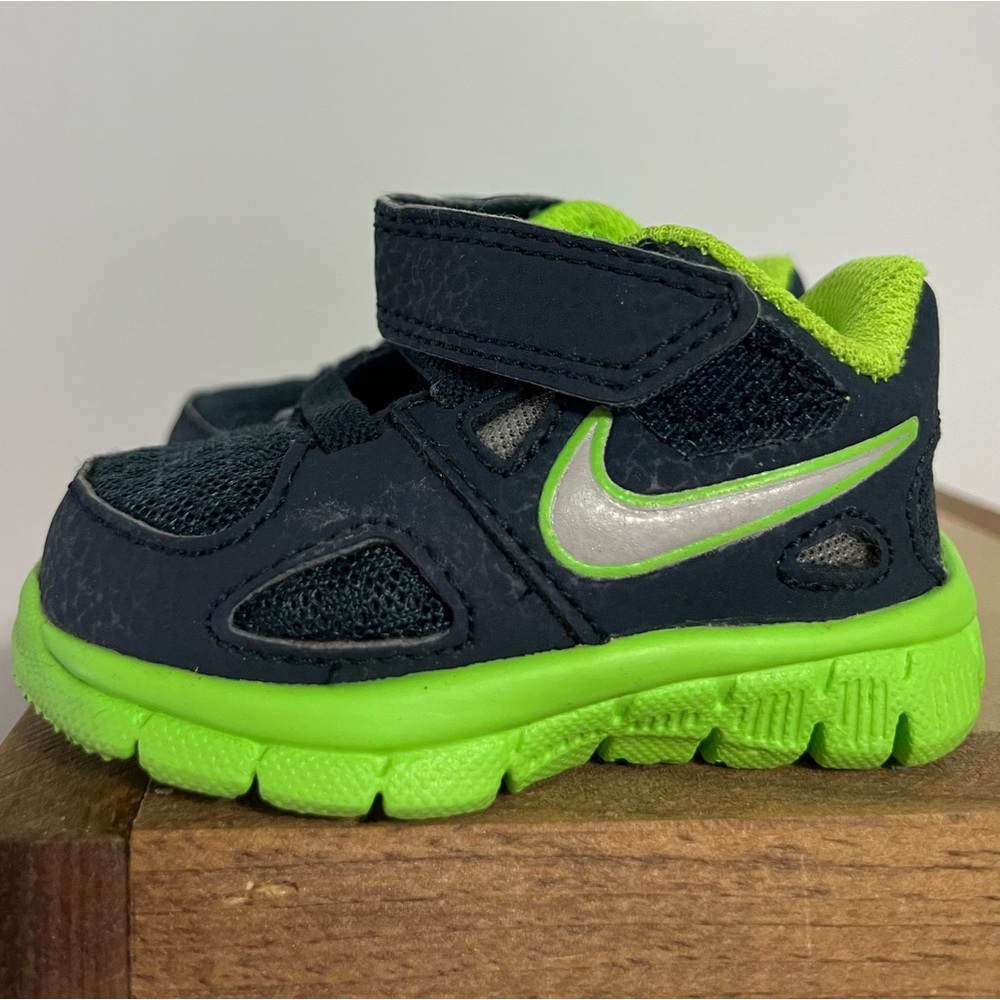 Nike Infant Sneakers Size 2C